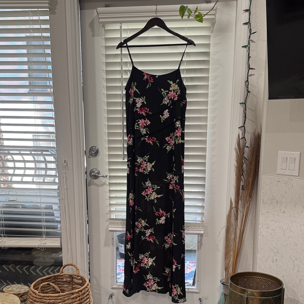 Love Stitch Black Floral Maxi Dress